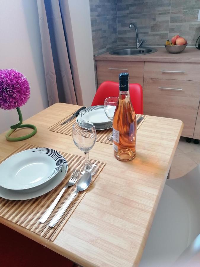 פג Apartments Dario מראה חיצוני תמונה